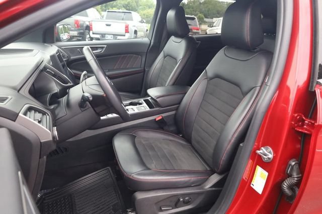 Certified 2024 Ford Edge ST-Line AWD/4WD image 19
