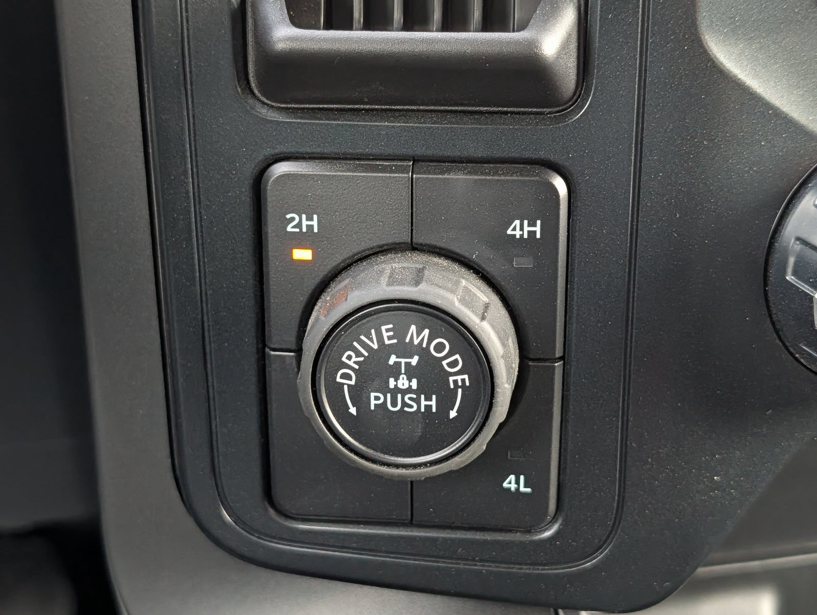 Certified 2025 Ford F150 Tremor AWD/4WD image 29