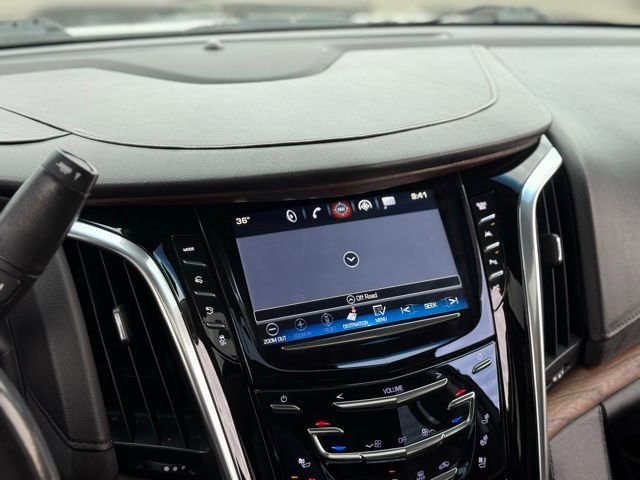 Used 2019 Cadillac Escalade Premium Luxury image 15