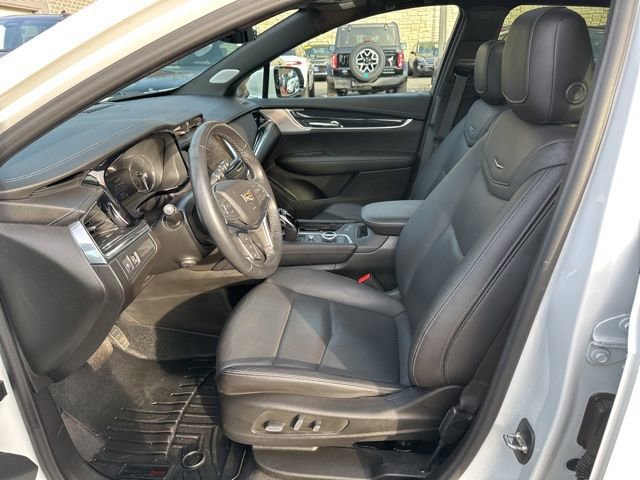 Used 2022 Cadillac XT5 Premium Luxury image 11