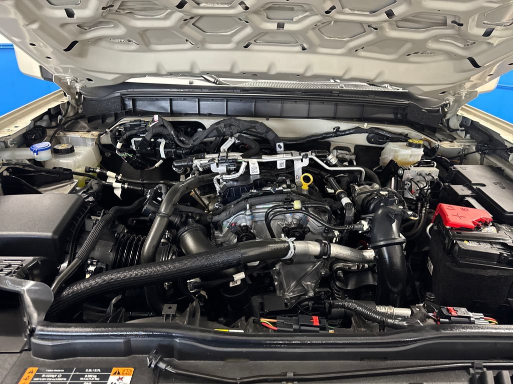 Certified 2025 Ford Bronco Outer Banks AWD/4WD image 24