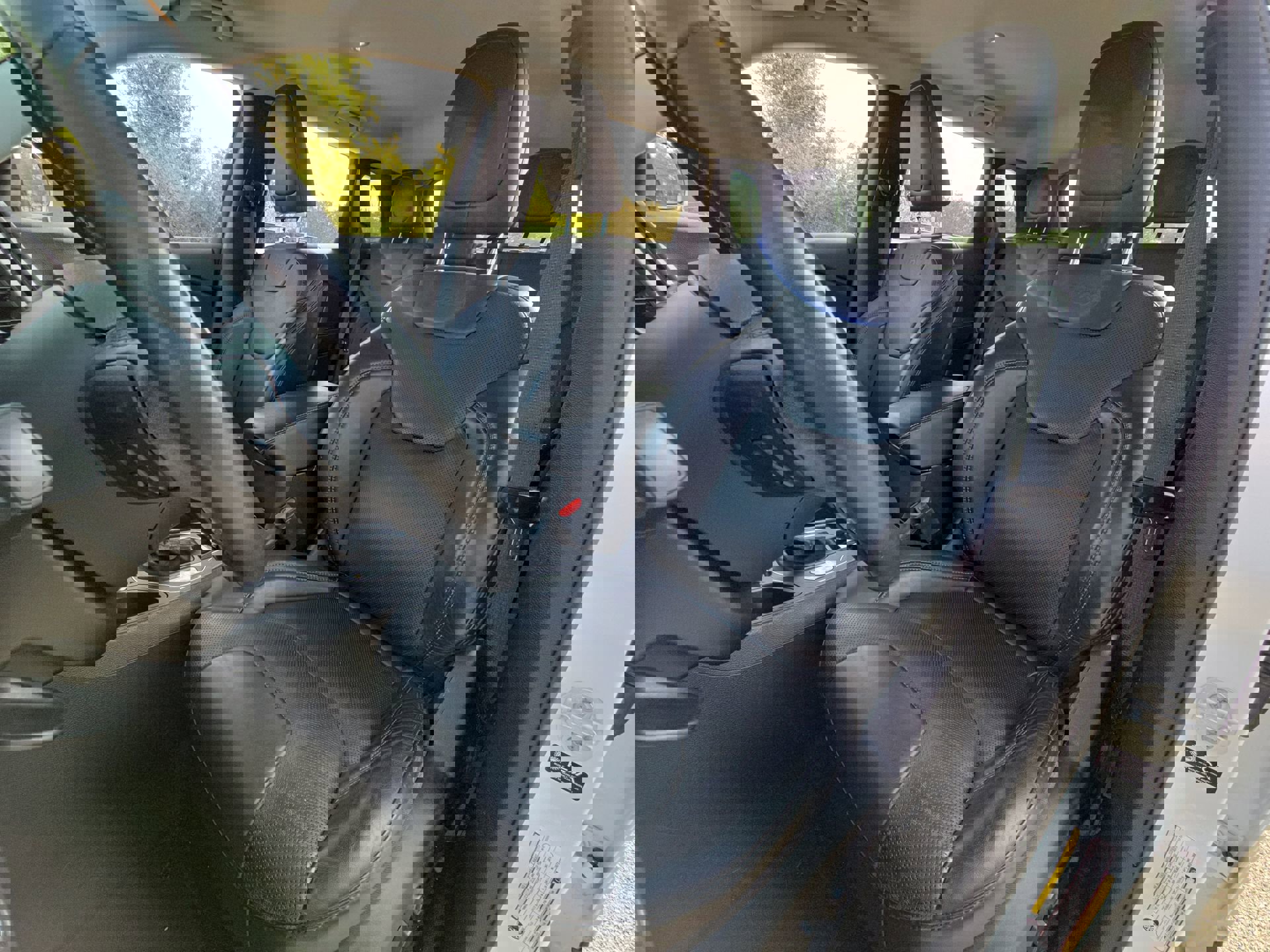 Used 2021 Jeep Cherokee Latitude Lux w/ Comfort/Convenience Group image 12