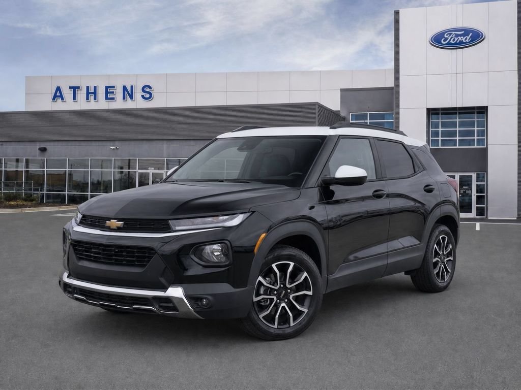 Used 2021 Chevrolet TrailBlazer ACTIV w/ Convenience Package AWD/4WD image 2