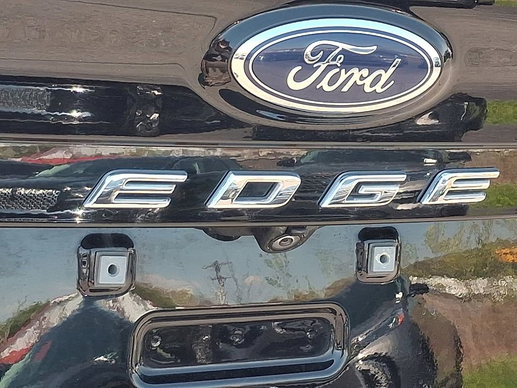 Certified 2021 Ford Edge ST w/ Equipment Group 401A AWD/4WD image 32
