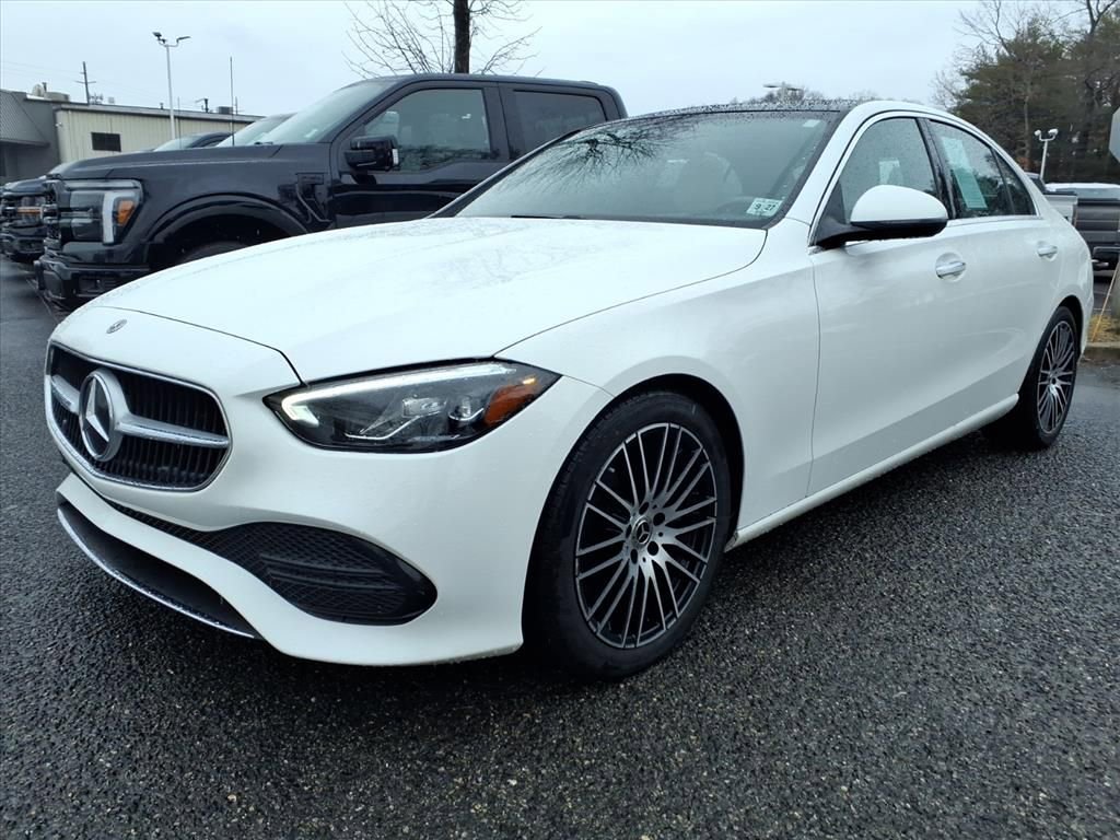 Used 2022 Mercedes-Benz C 300 4MATIC Sedan image 5