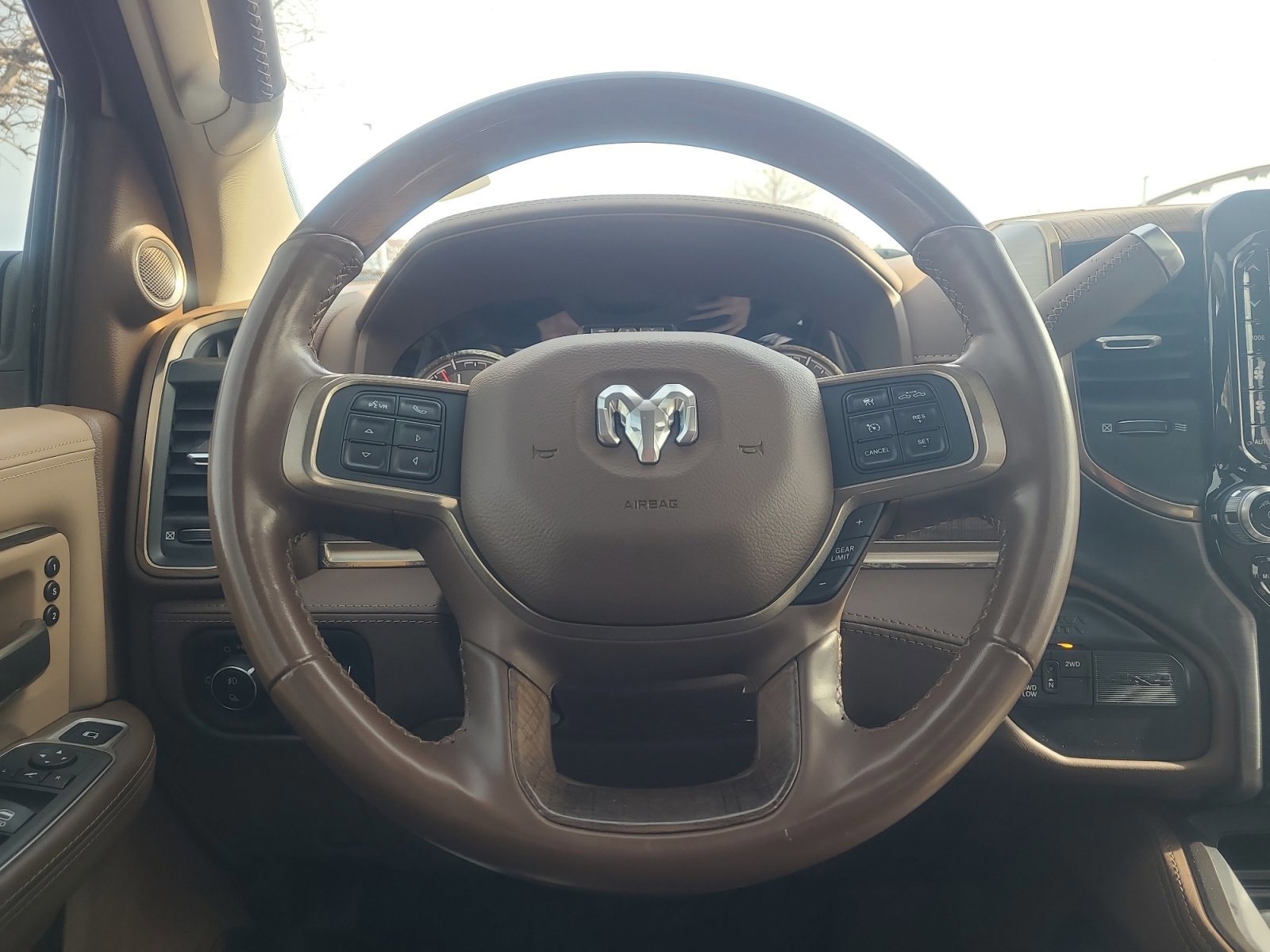 Used 2022 RAM 3500 Limited image 9