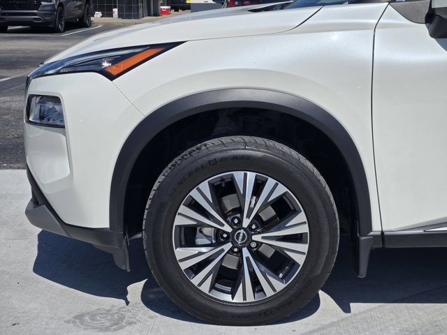 Used 2023 Nissan Rogue SV image 8