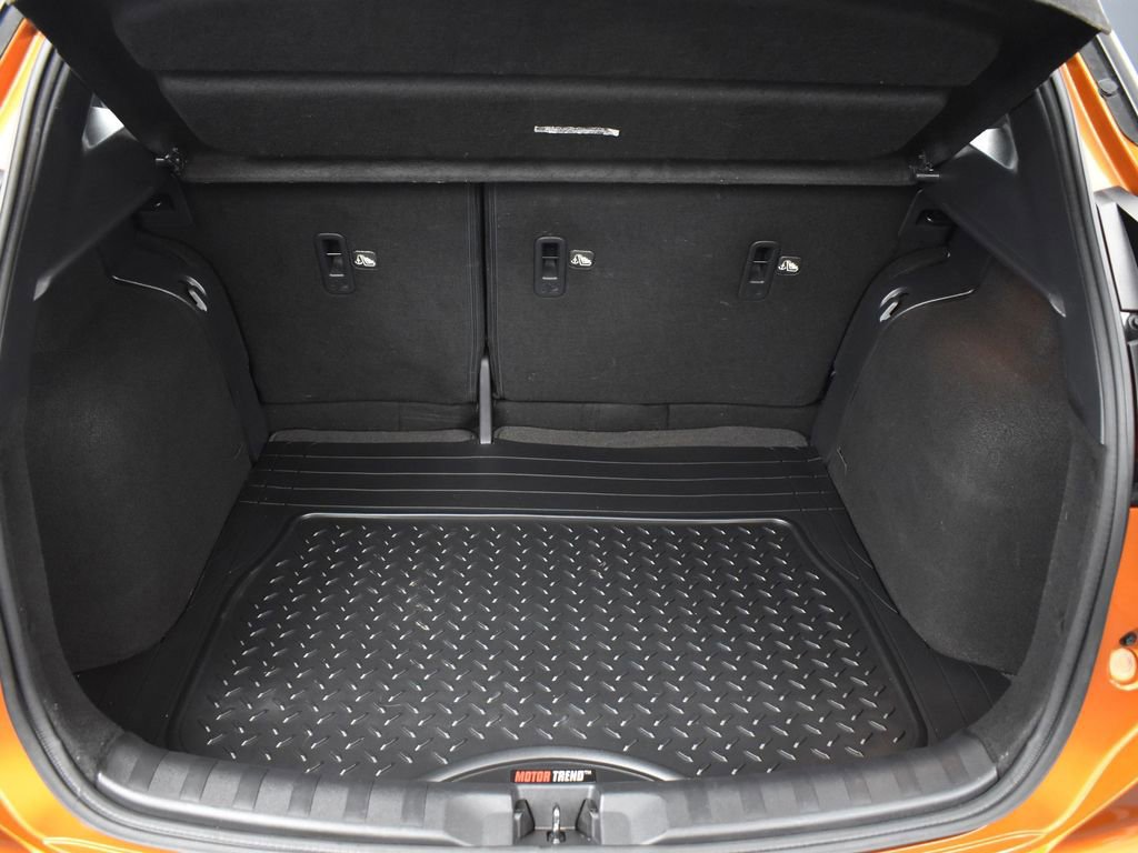 Used 2022 Nissan Kicks SR w/ Premium Package image 19