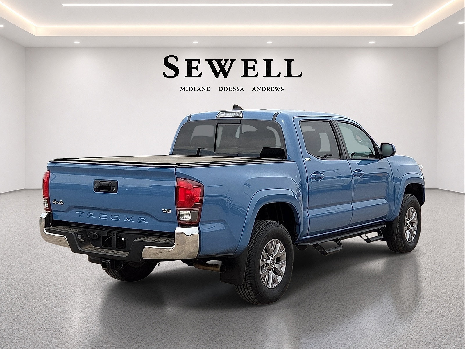 Used 2019 Toyota Tacoma SR5 AWD/4WD image 4