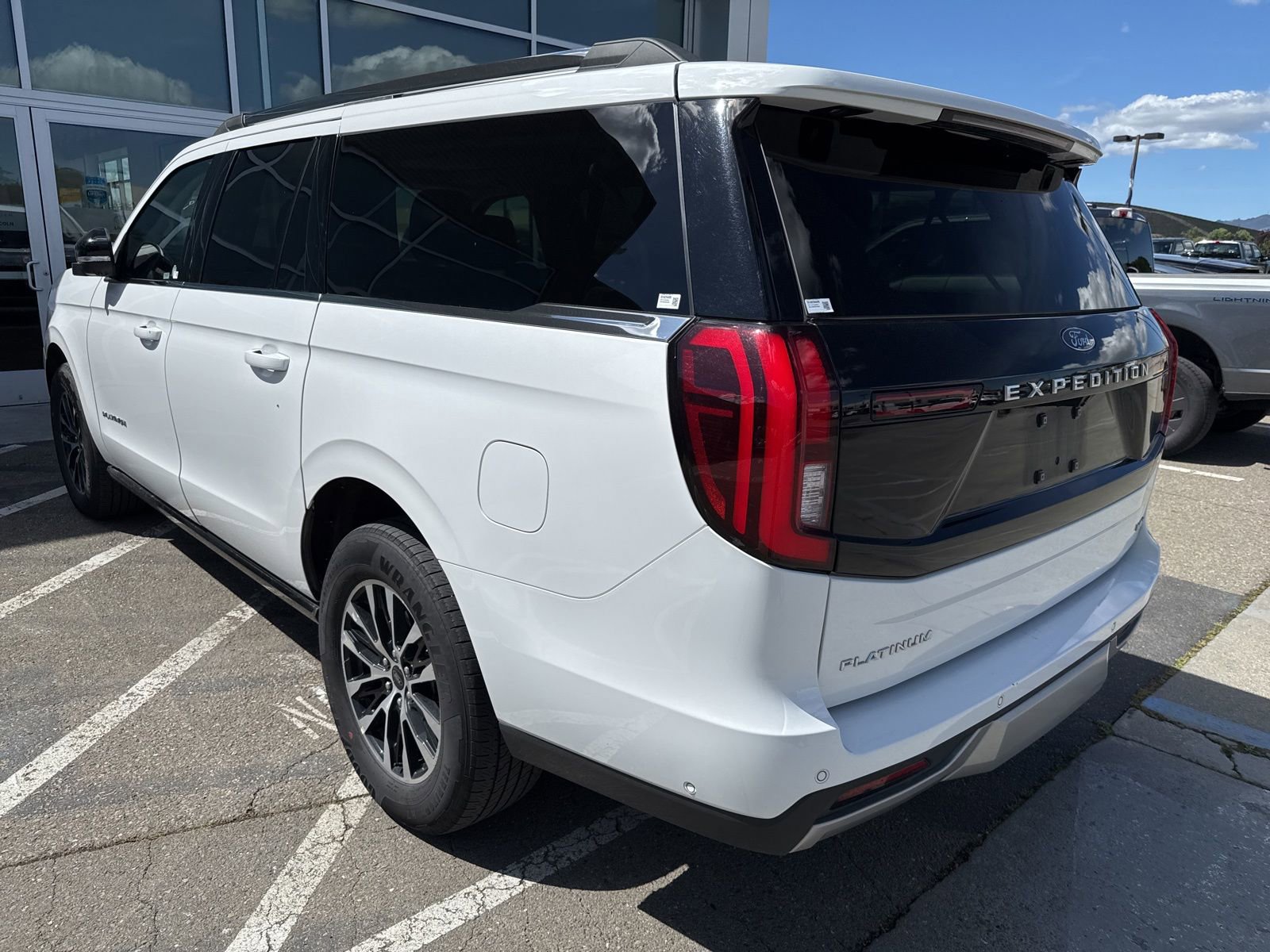 Certified 2025 Ford Expedition Max Platinum AWD/4WD image 3