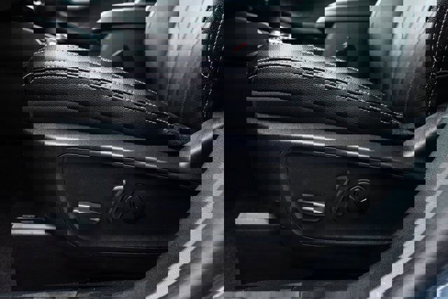 Certified 2025 Ford Escape Platinum w/ Premium Technology Package image 13