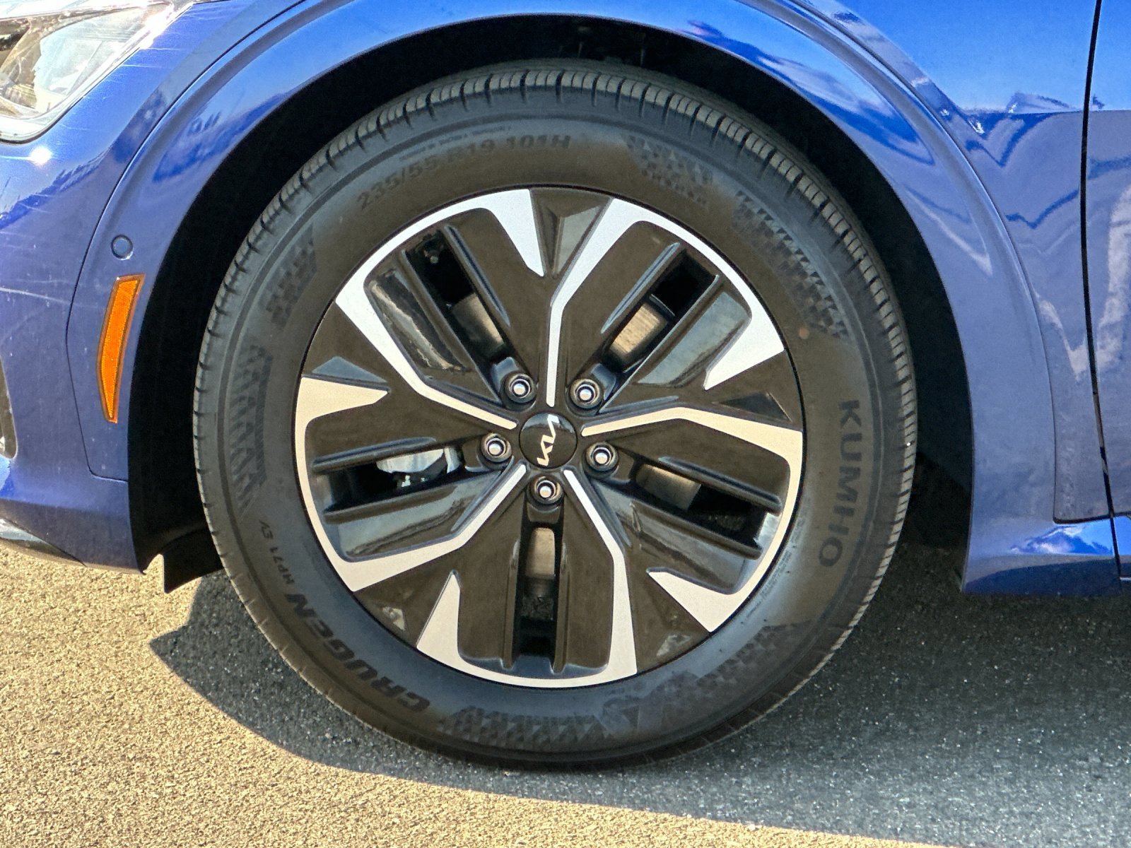 Used 2024 Kia EV6 GT-Line w/ GT-Line White Seat Package image 25