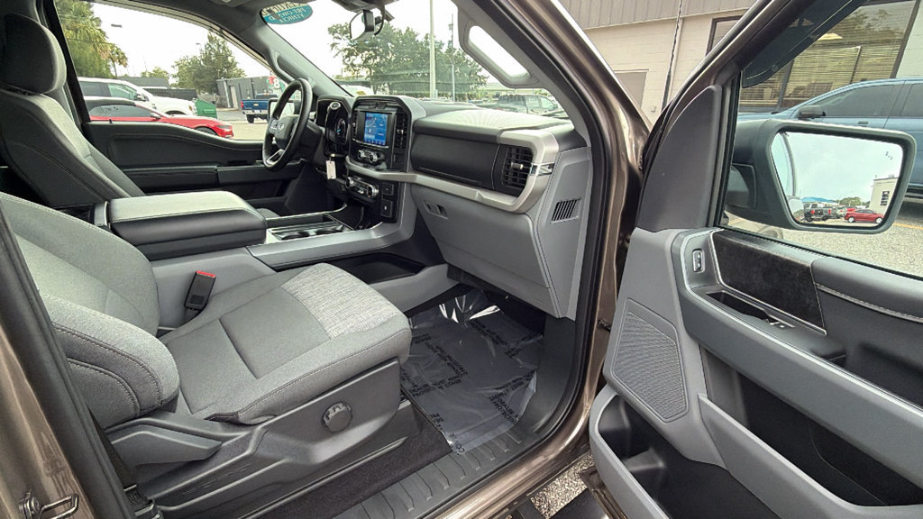 Certified 2023 Ford F150 XLT w/ Equipment Group 301A Mid AWD/4WD image 27