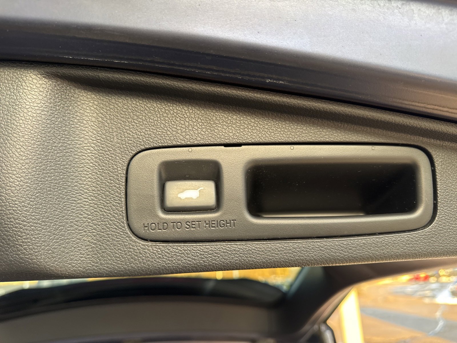 Used 2018 Honda CR-V Touring image 37