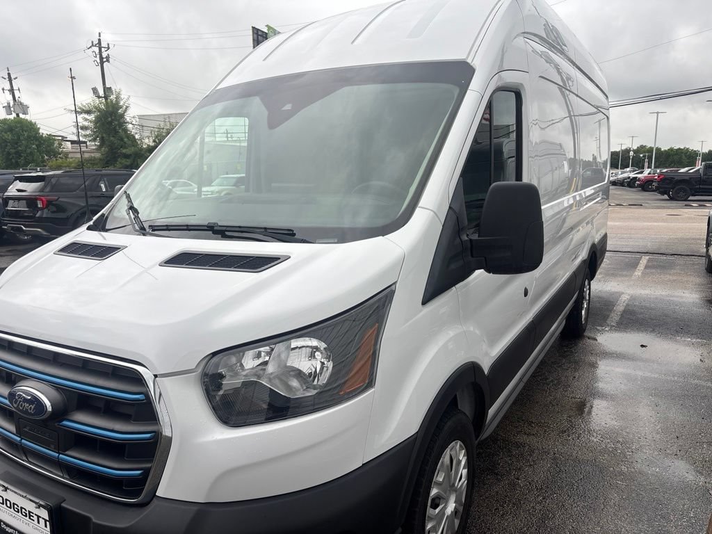 Certified 2023 Ford E-Transit 148 High Roof Extended RWD image 4