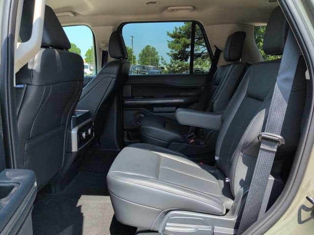 Certified 2024 Ford Expedition XLT AWD/4WD image 18