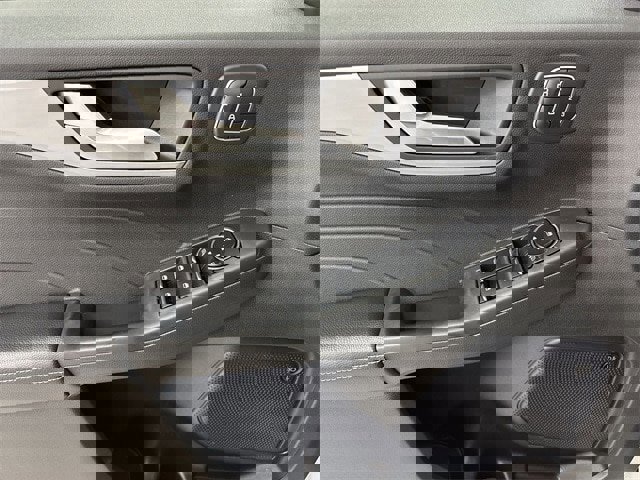 Certified 2023 Ford Escape Platinum w/ Premium Technology Package image 5