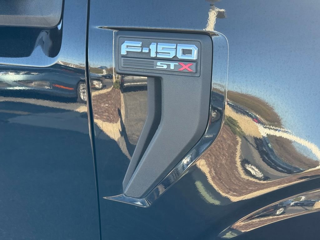 Certified 2022 Ford F150 XL w/ STX Appearance Package image 11