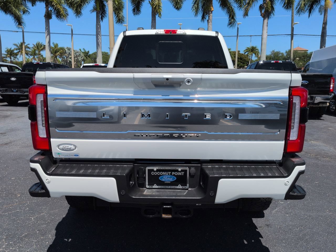 Certified 2024 Ford F250 Limited w/ FX4 Off-Road Package AWD/4WD image 5