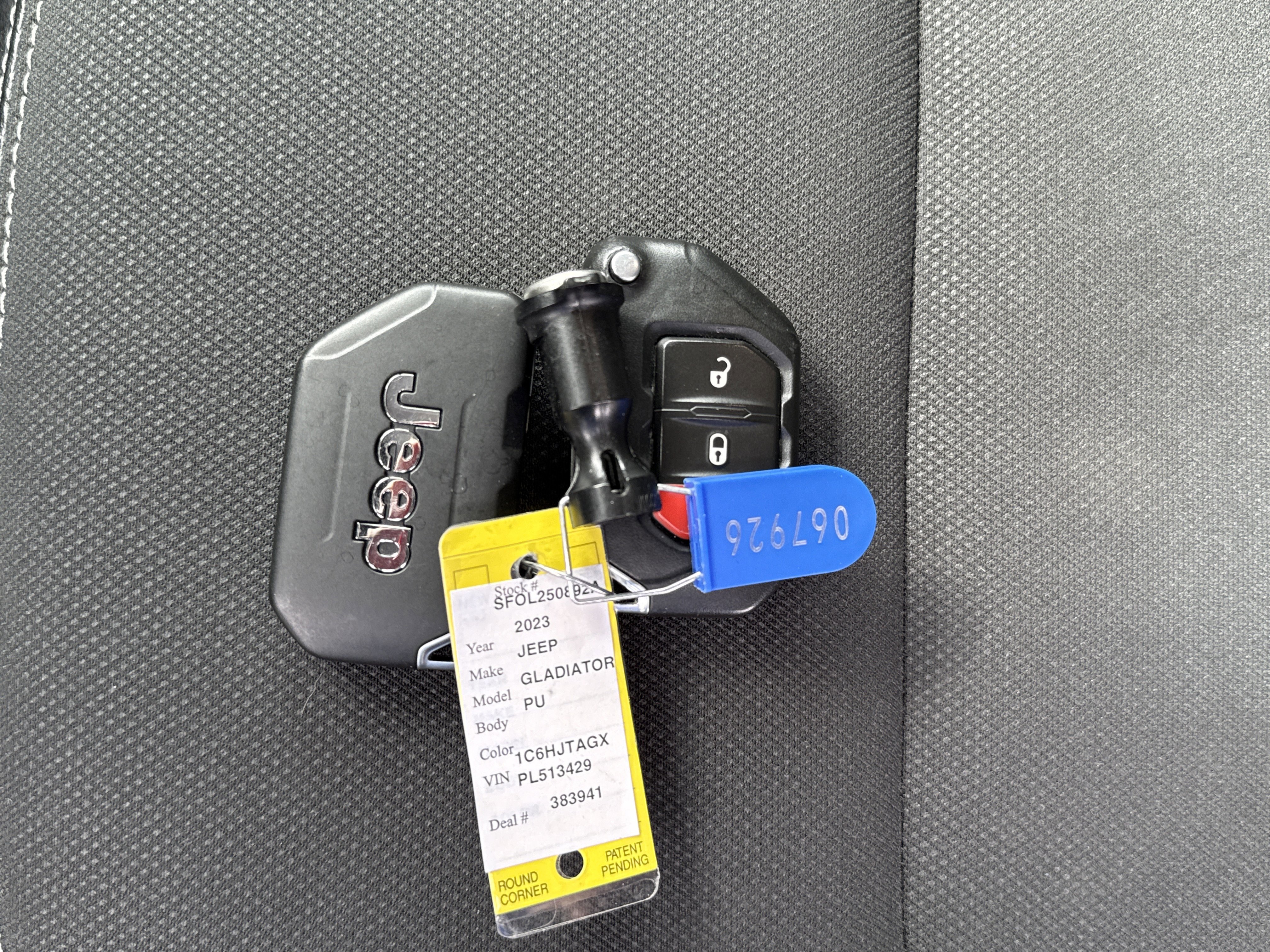 Used 2023 Jeep Gladiator Sport image 29