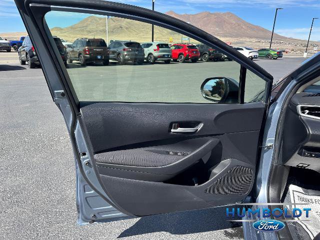 Used 2020 Toyota Corolla LE image 11