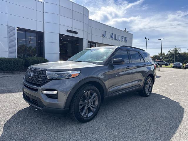 Certified 2023 Ford Explorer XLT w/ Equipment Group 202A