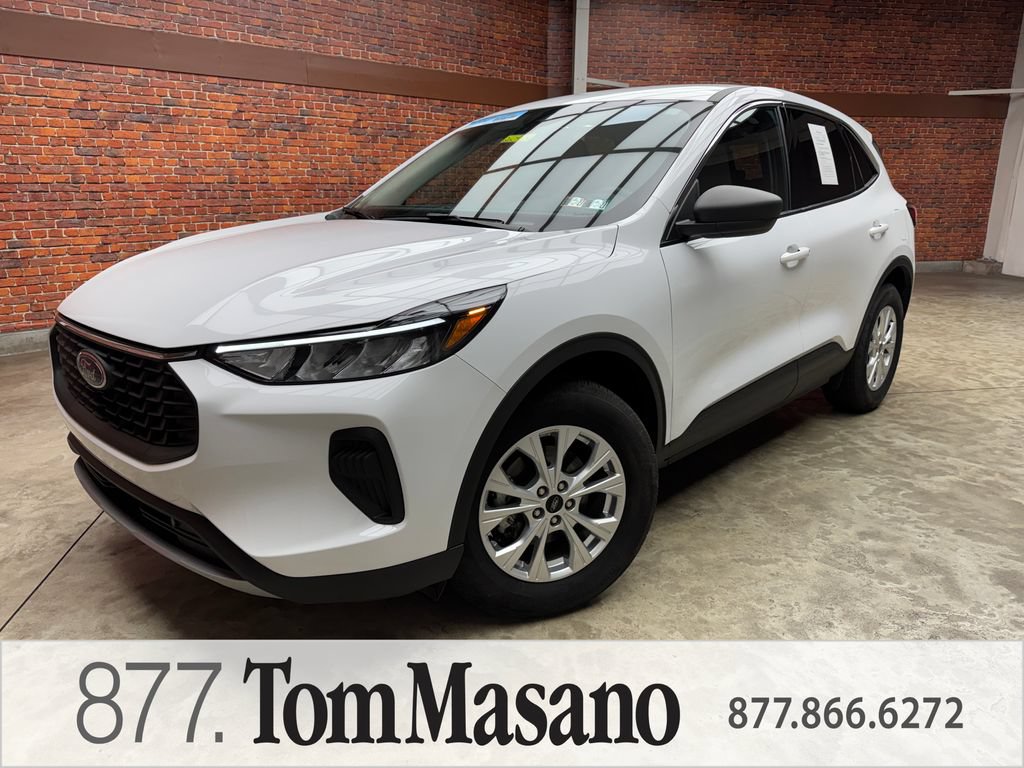 Certified 2023 Ford Escape Active AWD/4WD image 1