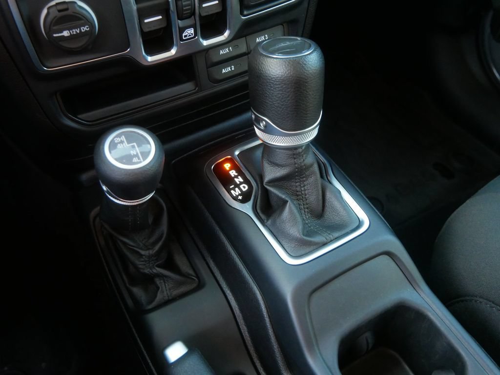 Used 2021 Jeep Gladiator Sport AWD/4WD image 24