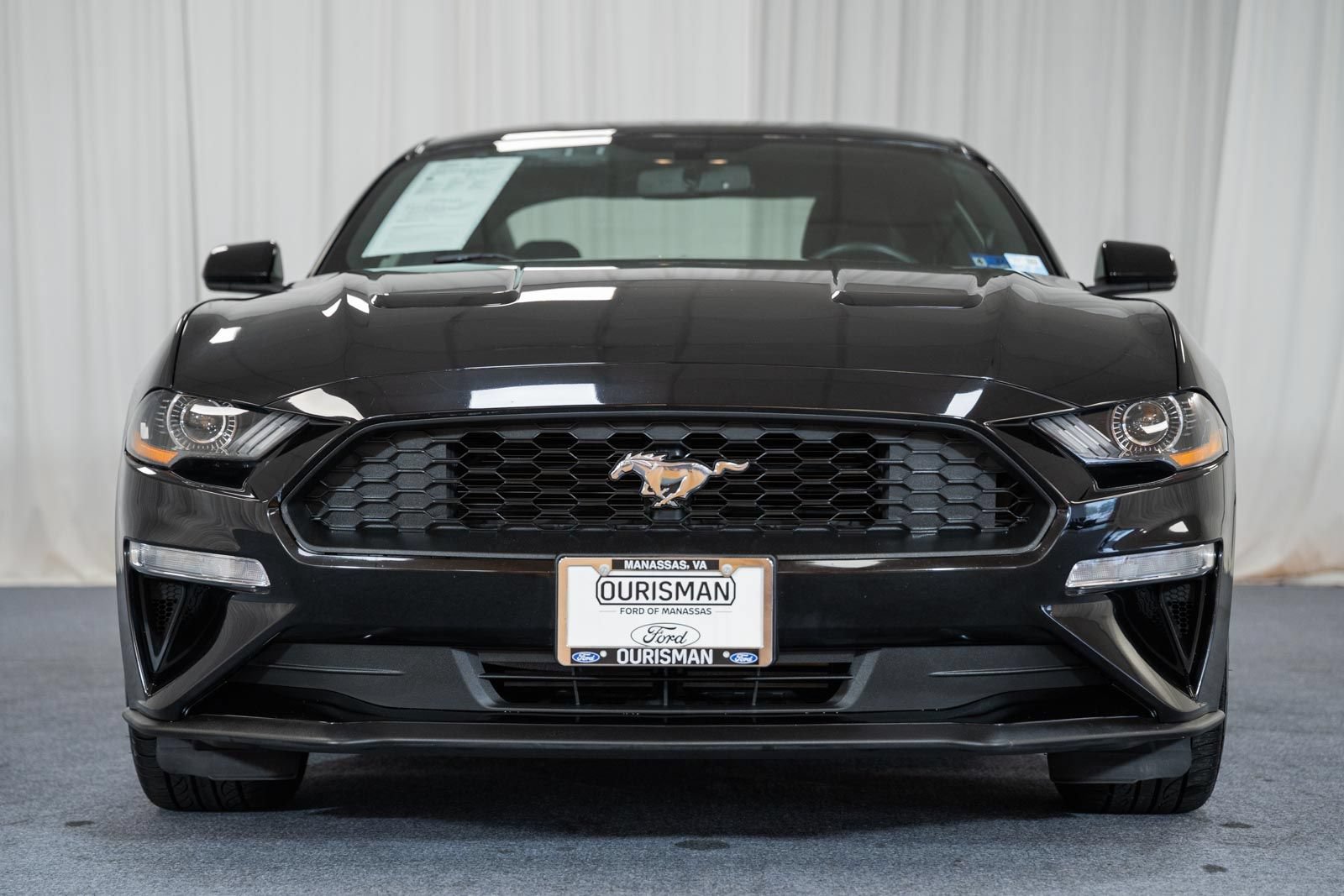 Certified 2018 Ford Mustang Coupe RWD image 2