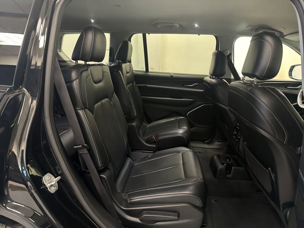 Used 2021 Jeep Grand Cherokee L Limited w/ Luxury Tech Group II image 47