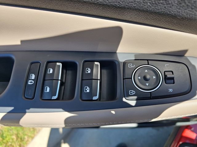 Used 2023 Hyundai Santa Fe SEL Premium AWD/4WD image 28
