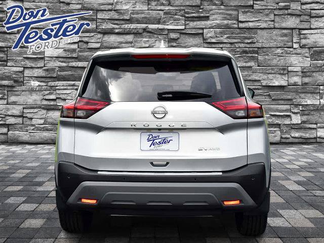 Used 2023 Nissan Rogue SV AWD/4WD image 4