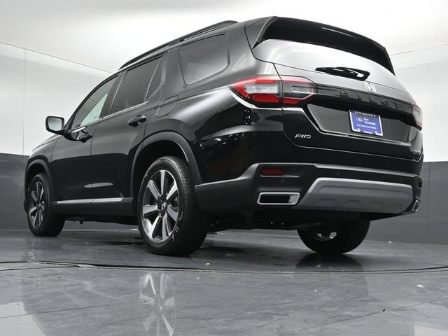 Used 2025 Honda Pilot Touring image 42