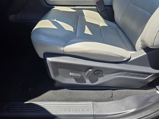 Certified 2025 Ford Expedition Active RWD image 16