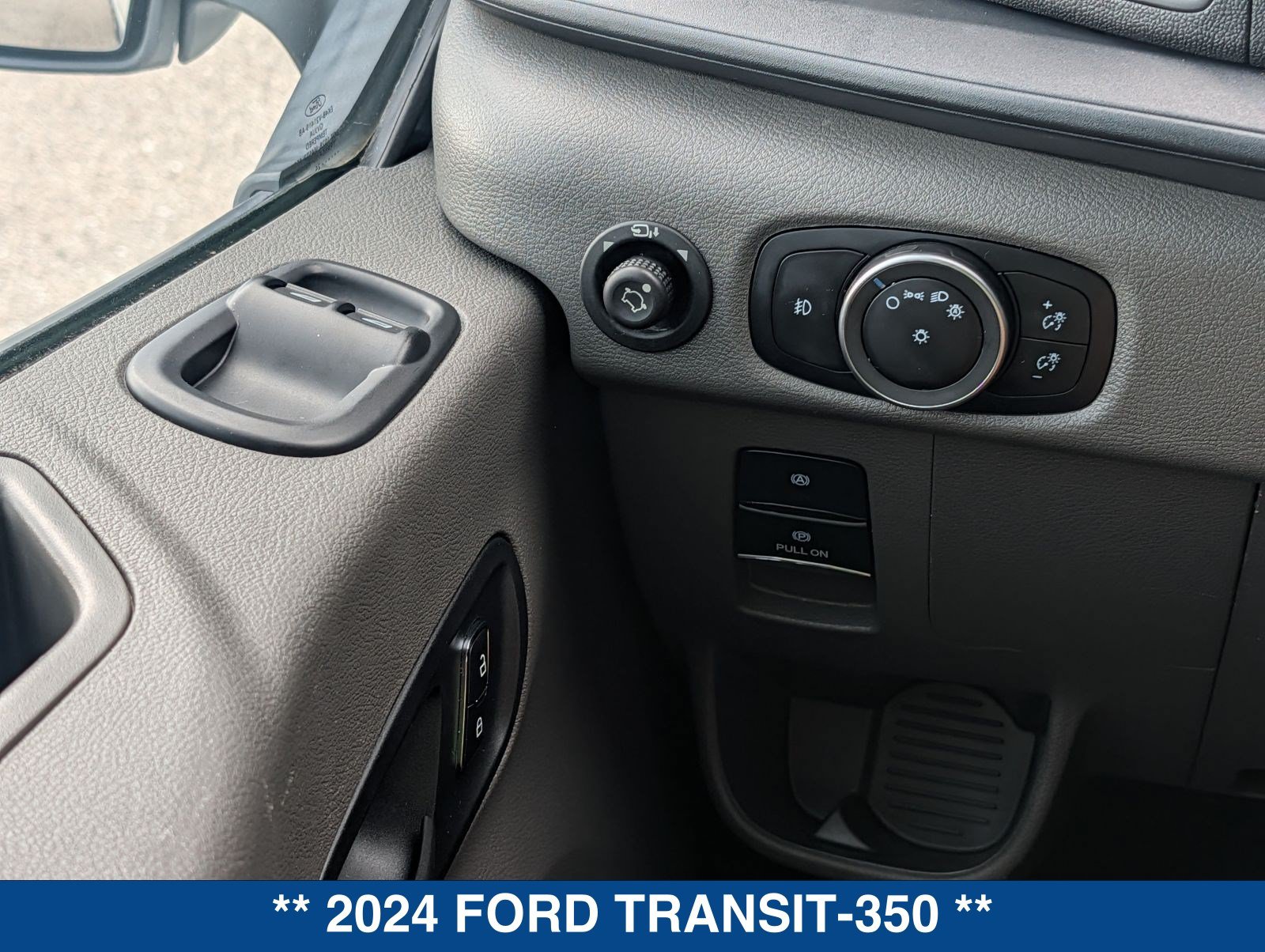 Certified 2024 Ford Transit 350 XLT RWD image 22