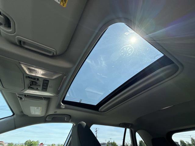 Used 2025 Toyota RAV4 XLE w/ Convenience Package AWD/4WD image 28