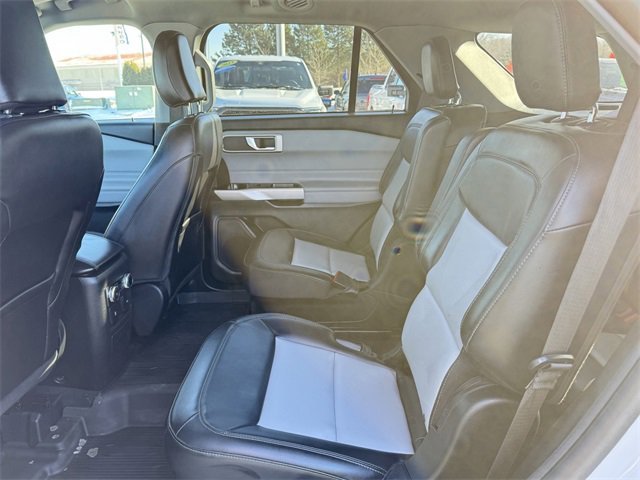 Certified 2023 Ford Explorer XLT w/ Equipment Group 202A image 9