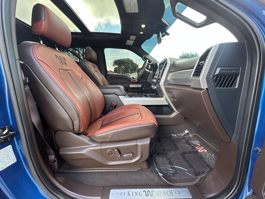 Certified 2022 Ford F350 King Ranch w/ King Ranch Ultimate Package AWD/4WD image 29