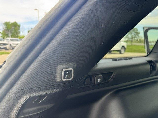 Used 2023 Jeep Grand Cherokee Altitude AWD/4WD image 33