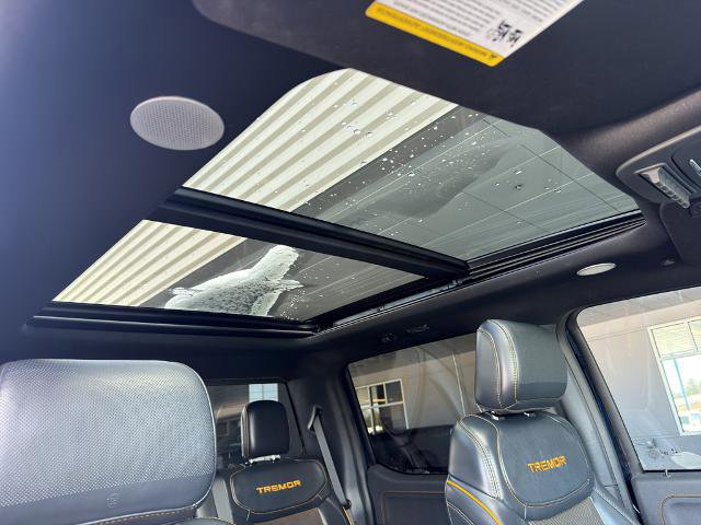 Certified 2022 Ford F150 Tremor w/ Equipment Group 402A High image 15