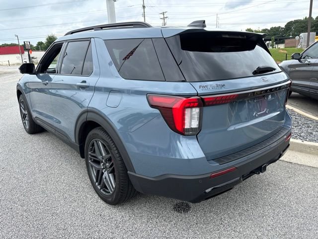 Certified 2025 Ford Explorer ST-Line w/ Premium Package RWD image 6