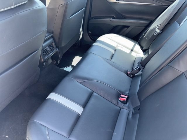 Used 2025 Toyota Camry SE FWD image 13