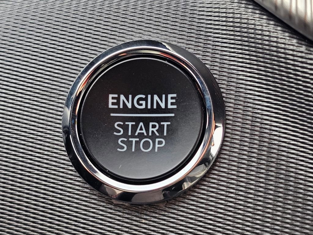 Certified 2025 Ford Explorer ST-Line image 25