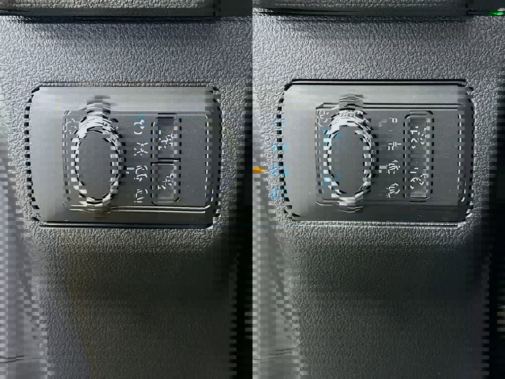 Certified 2022 Ford Escape SE image 26