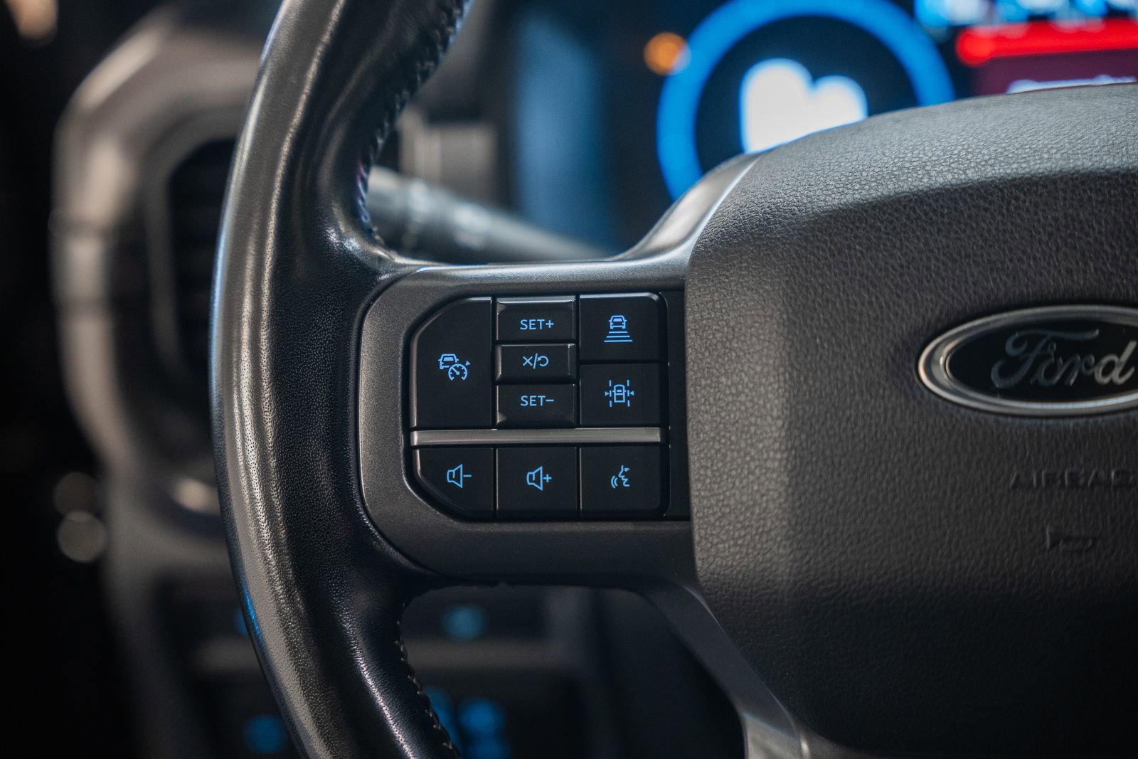 Certified 2023 Ford F150 Lariat w/ Equipment Group 502A High image 30