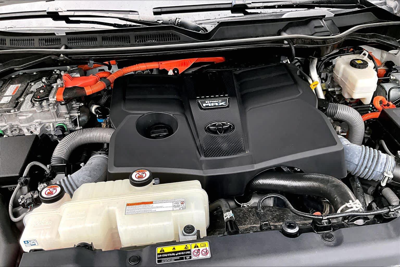 Used 2024 Toyota Sequoia Capstone AWD/4WD image 33