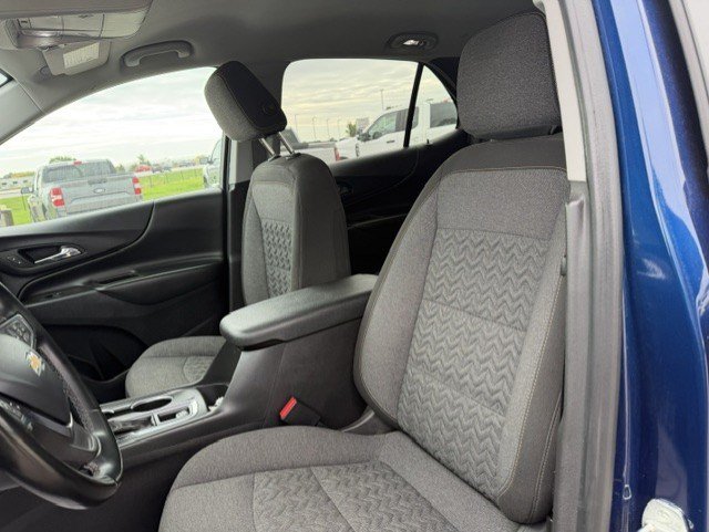 Used 2023 Chevrolet Equinox LT AWD/4WD image 13