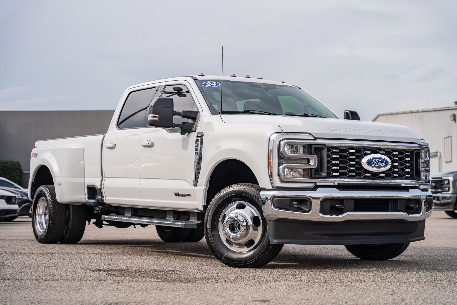 Certified 2024 Ford F350 Lariat image 2