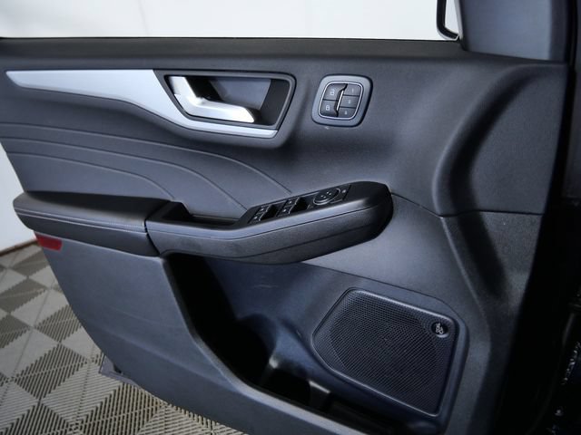 Certified 2023 Ford Escape Platinum w/ Premium Technology Package AWD/4WD image 23