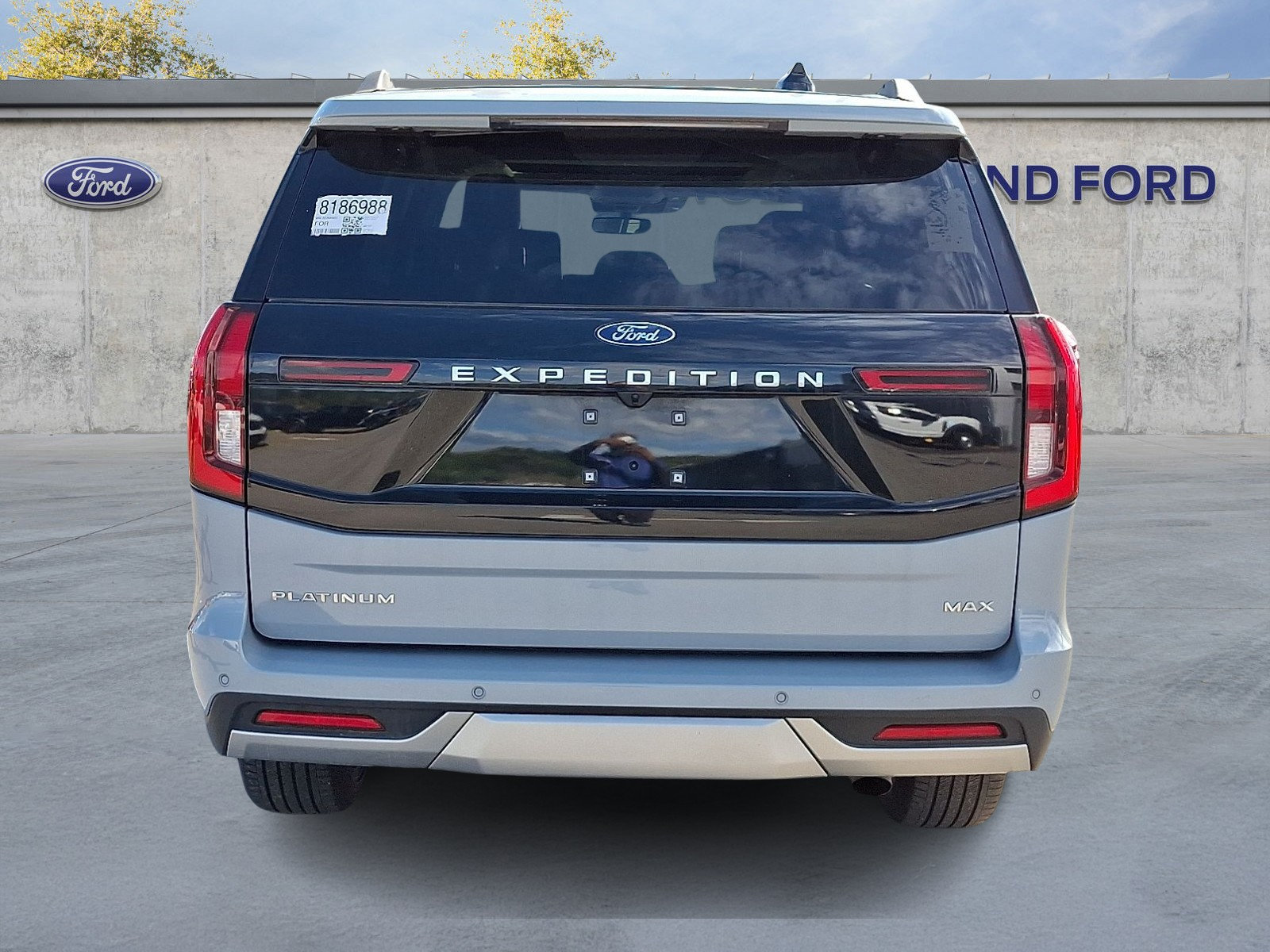 Certified 2025 Ford Expedition Max Platinum w/ Platinum Ultimate Package AWD/4WD image 5